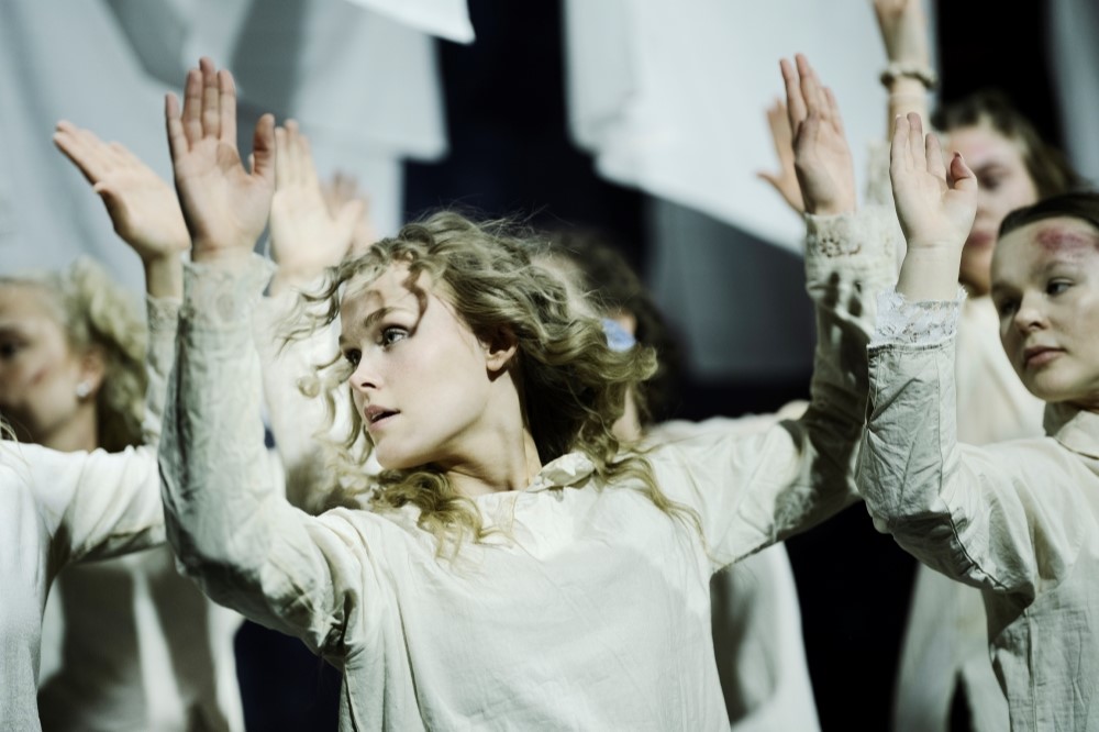 Bild med elever som representerar de olika estetiska programmen.